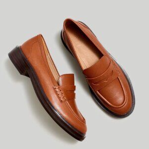 The Vernon Loafer in Leather size 9